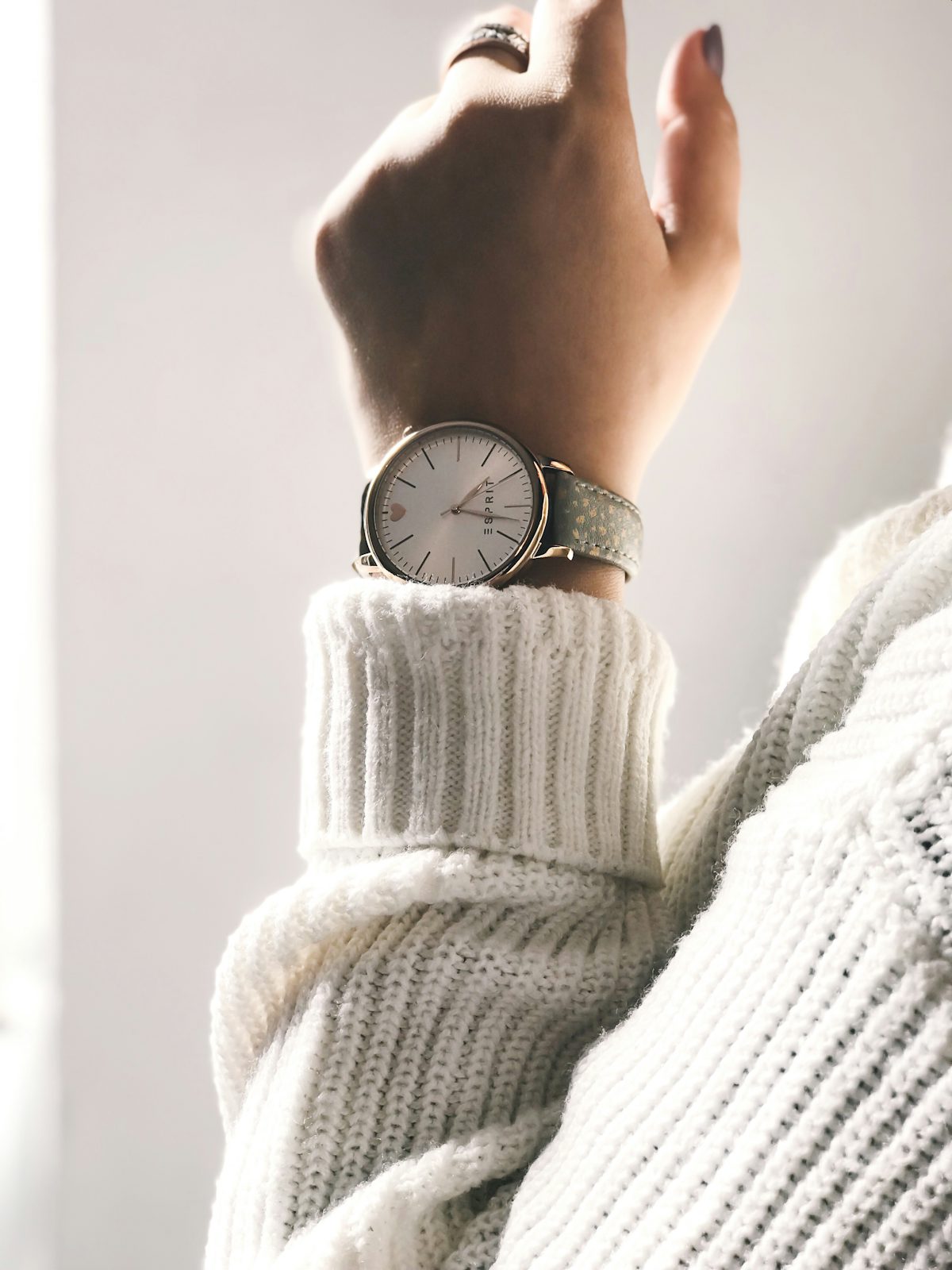 WOMEN'S WATCH