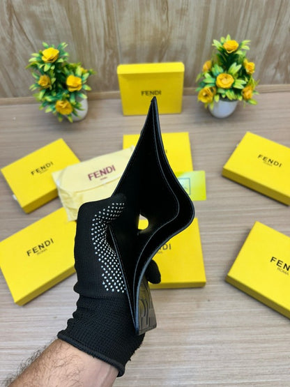 FENDI_WALLET_V679