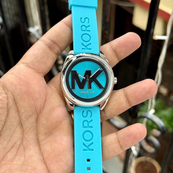 Michael_Kors_Jenelle_Premiums