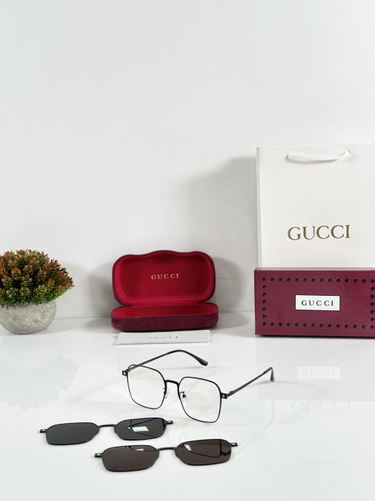 Gucci_1016_Attachment_Black_White_Black_Brown