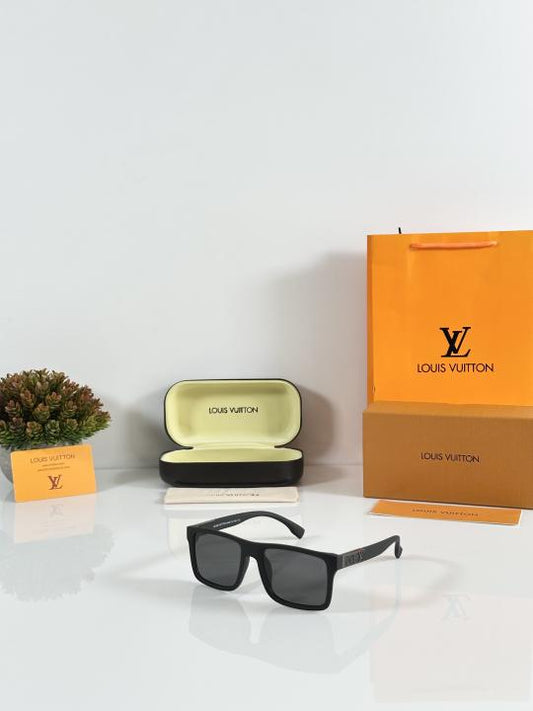 Louis_Vuitton_4577_Mate_Black