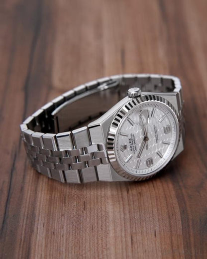 Role_x Land Dweller Automatic