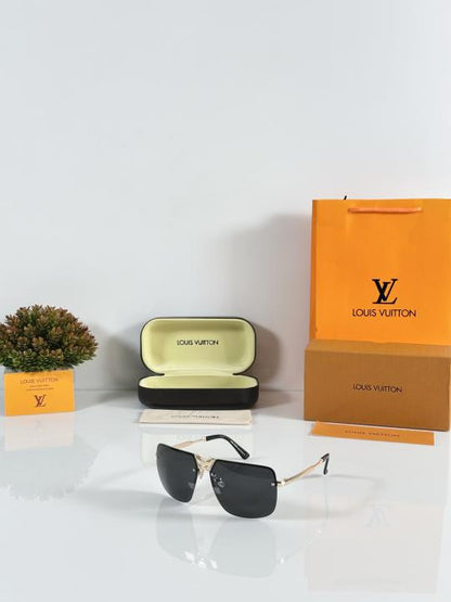 Louis_Vuitton_0215_Gold_Black